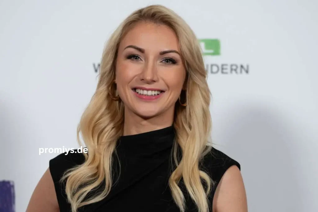 anna-carina woitschack eltern herkunft Karriere
